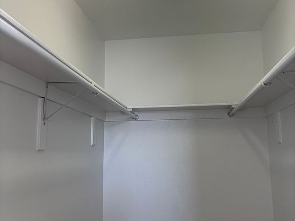 5th image of 816 Coal Ave APT 4