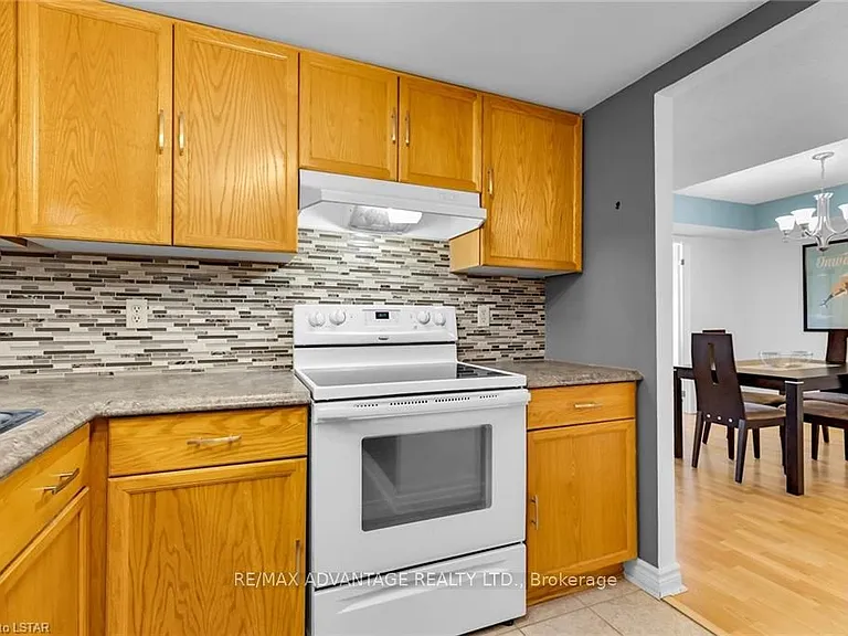 1510 Richmond St #405 — Photo 17