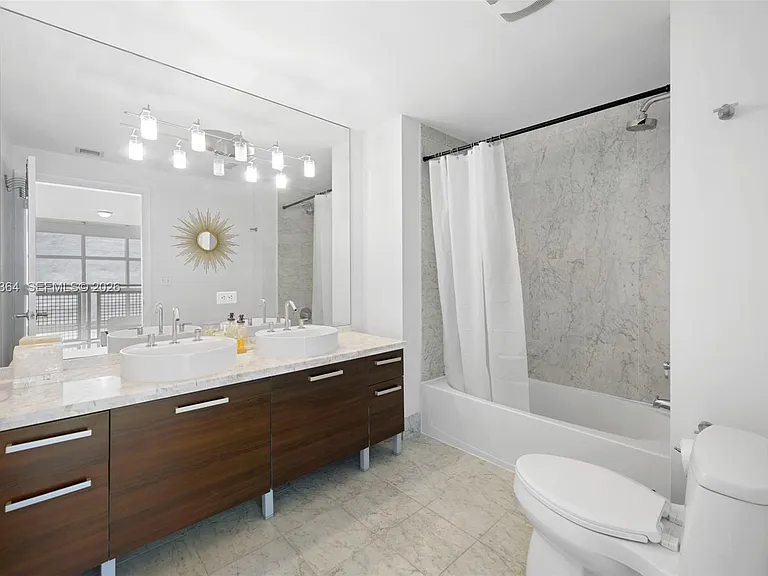 244 Biscayne Blvd #451 — Photo 10