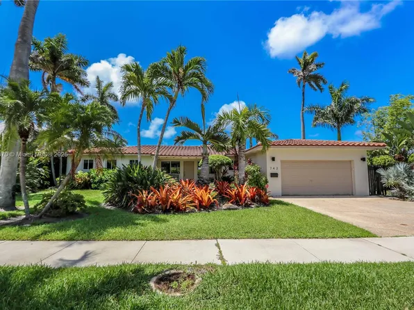 742 Harrison St, Hollywood, FL 33019
