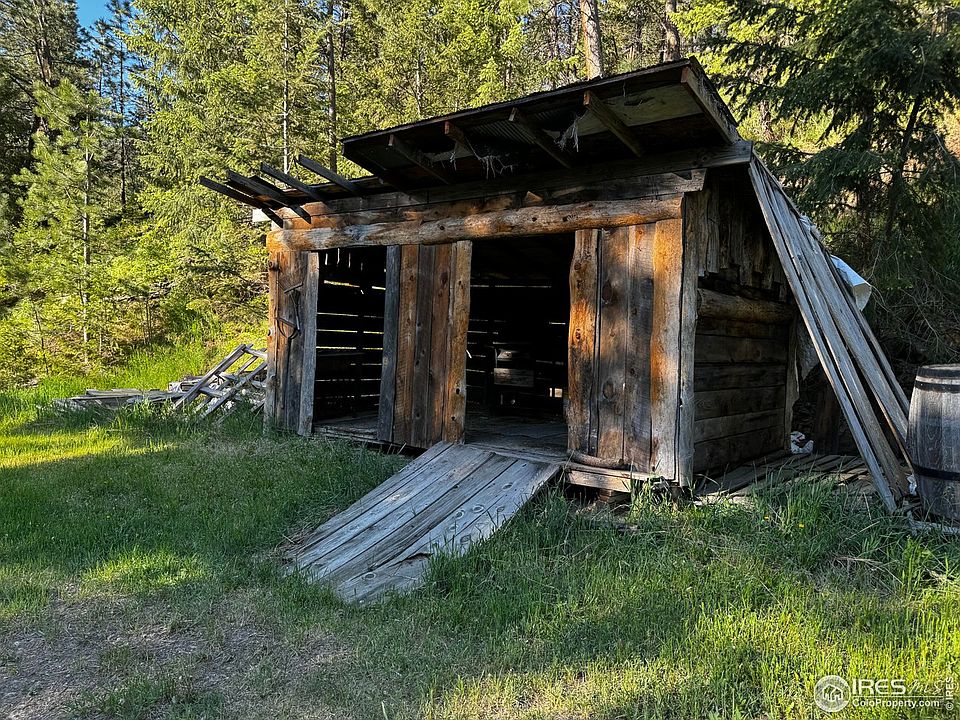 2nd image of 220 Valnes Ln