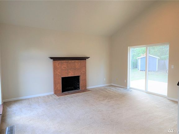 5th image of 15208 111th Avenue Ct E