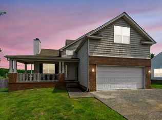 304 W Winterberry Trl, White House, TN 37188