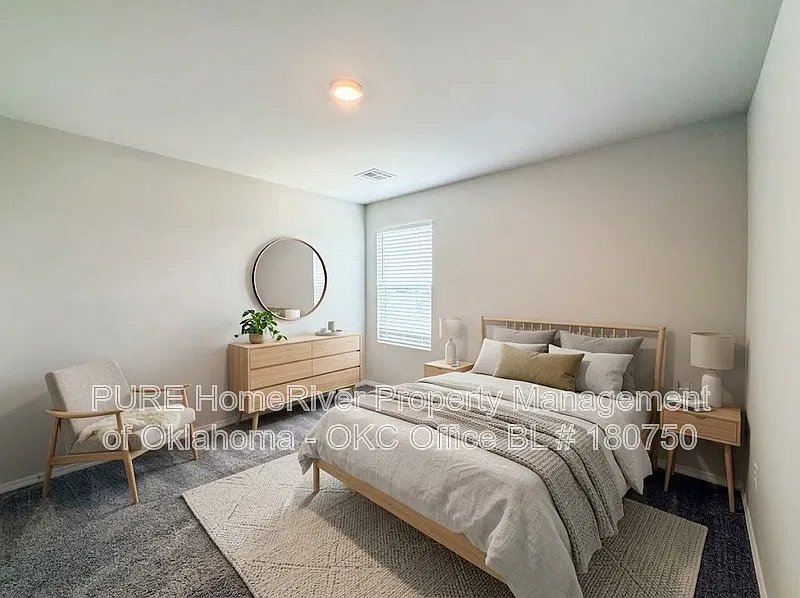 3 bed, 2.5 bath, 1689 sqft, $1,800 — Photo 3