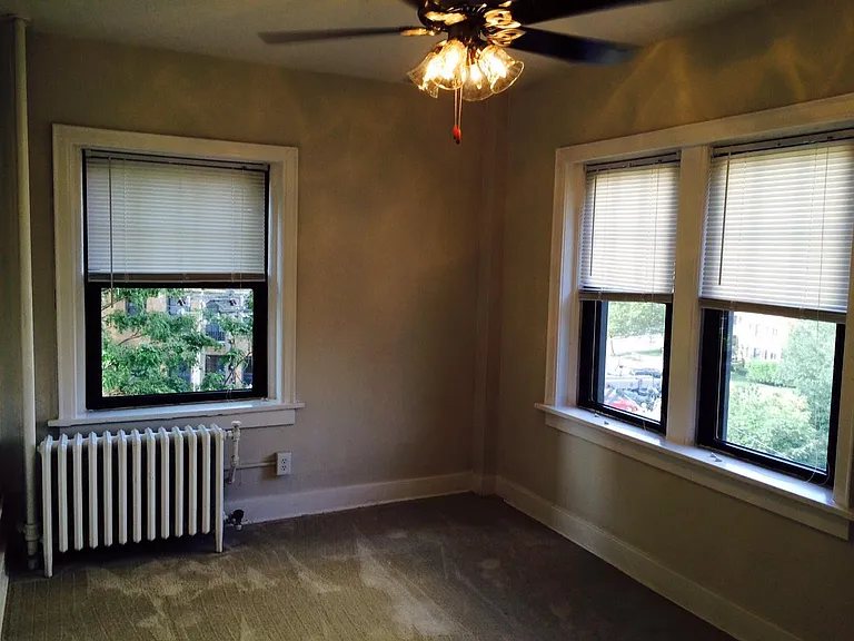 Longfellow Apartments — Photo 25