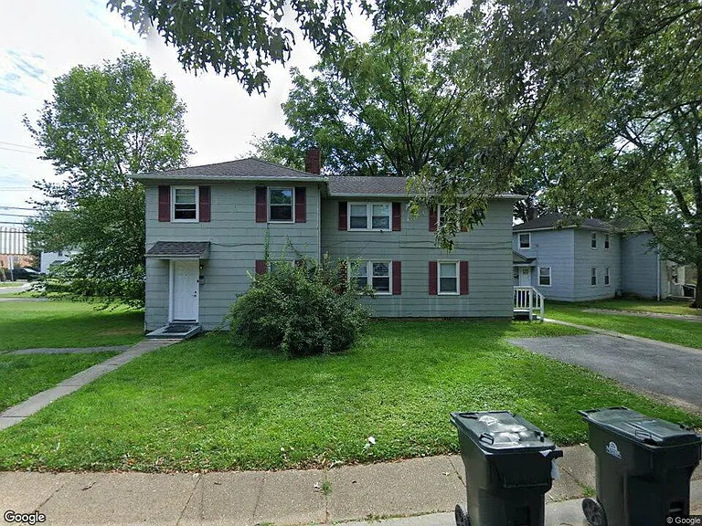 64 Thompson Cir — Photo 1