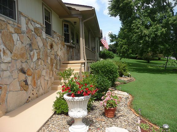 4th image of 309 Asbury Dr