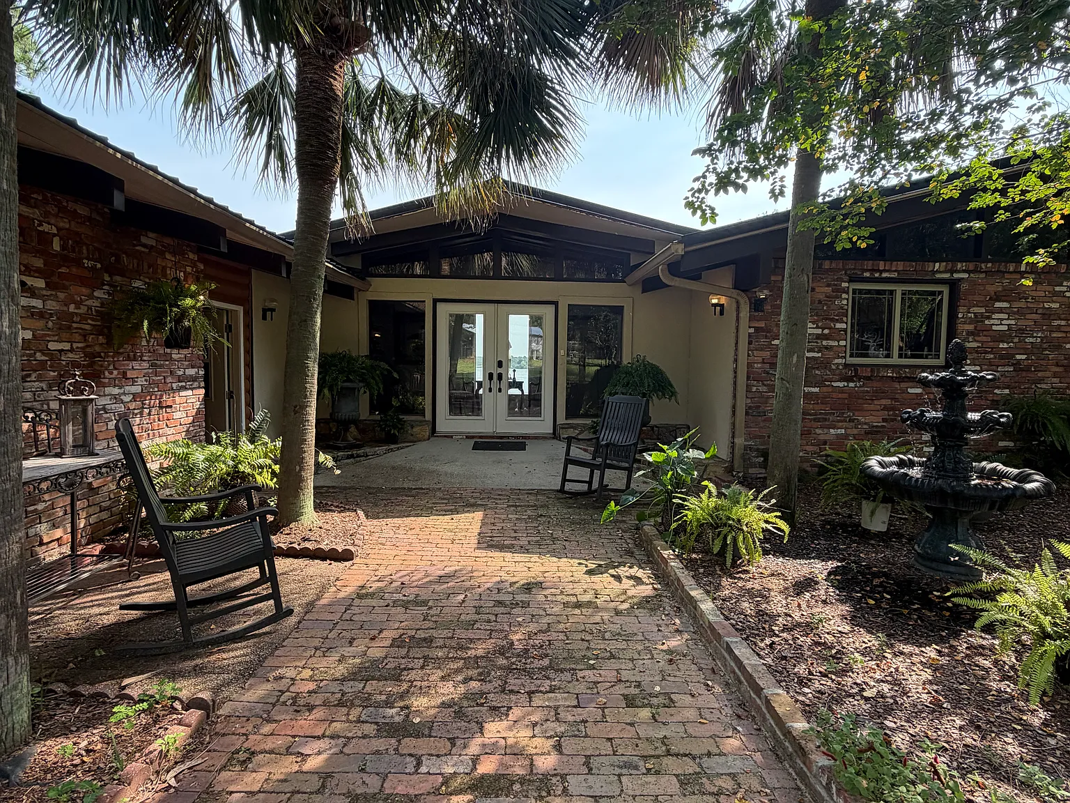 2 bed, 1500 sqft, $3,000 — Photo 3