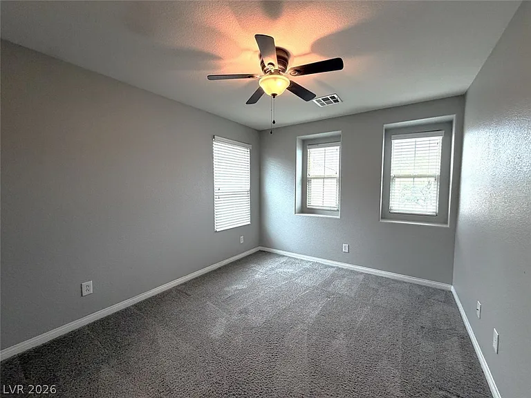 2021 Brush Stroke St — Photo 11