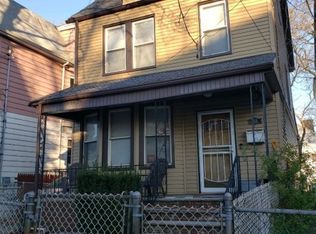 33 Coit St, Irvington, NJ 07111