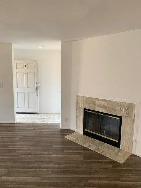 2 bed, 983 sqft, $2,900 — Photo 3