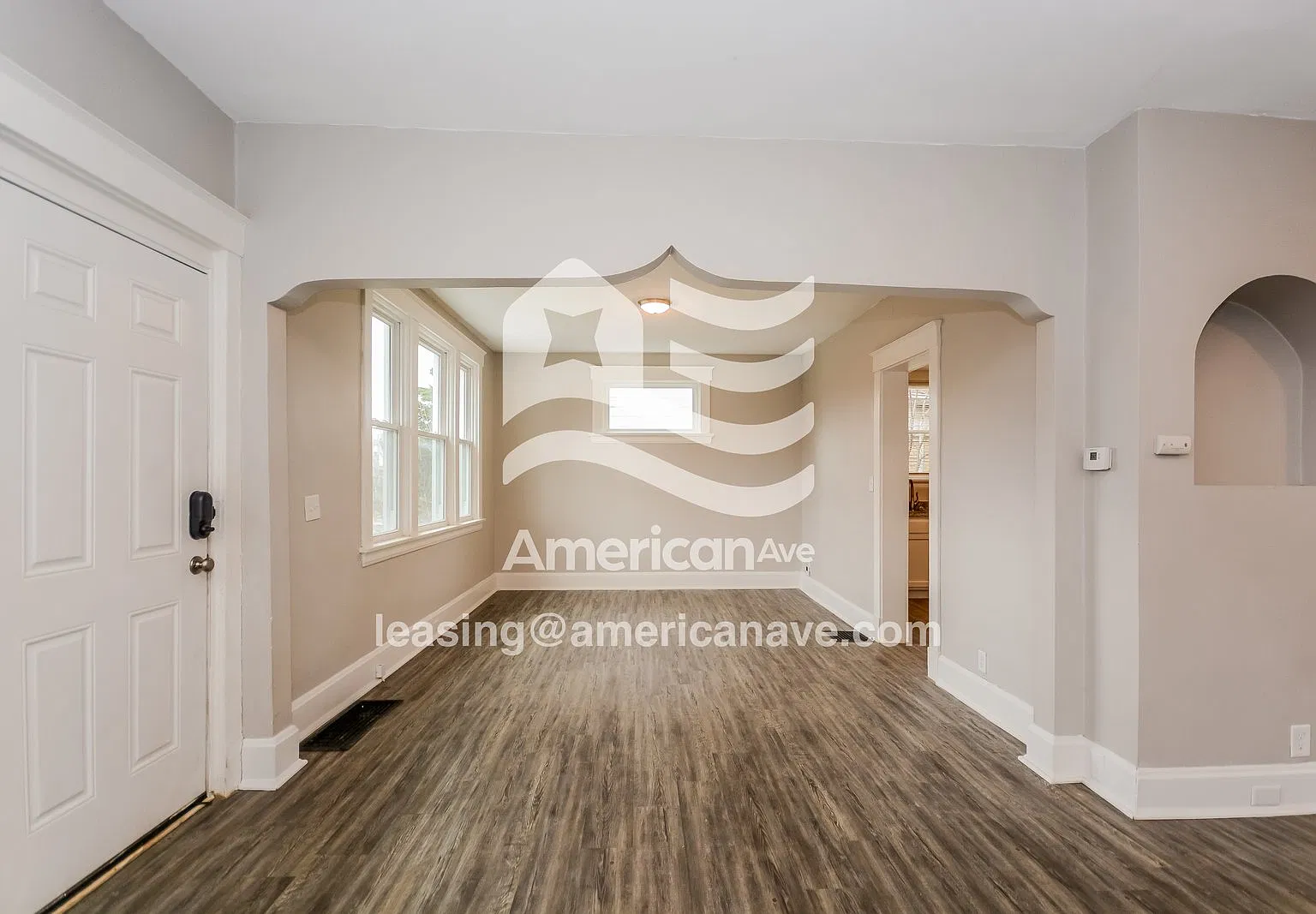 3 bed, 1.0 bath, 1392 sqft, $1,575 — Photo 3
