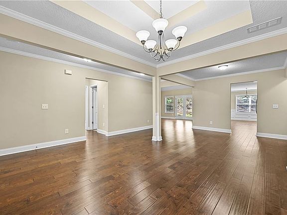 5th image of 9 Bailee Cir