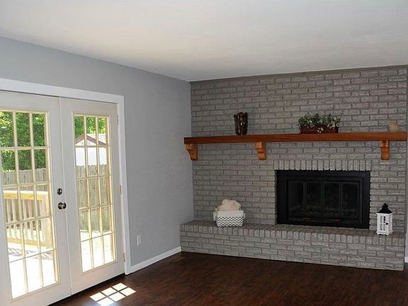 Wood burning fire place