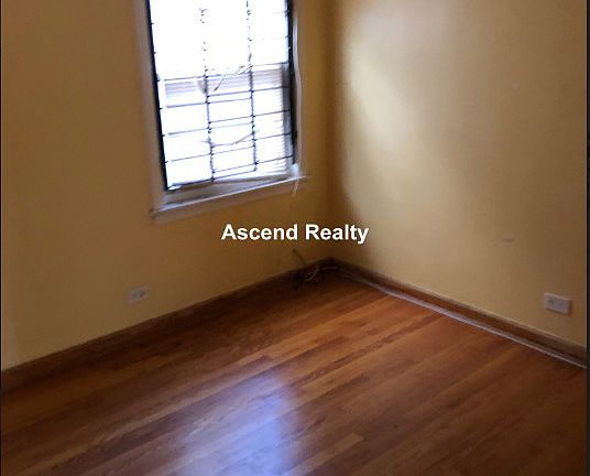 3rd image of 7959 S Wood St APT 2S