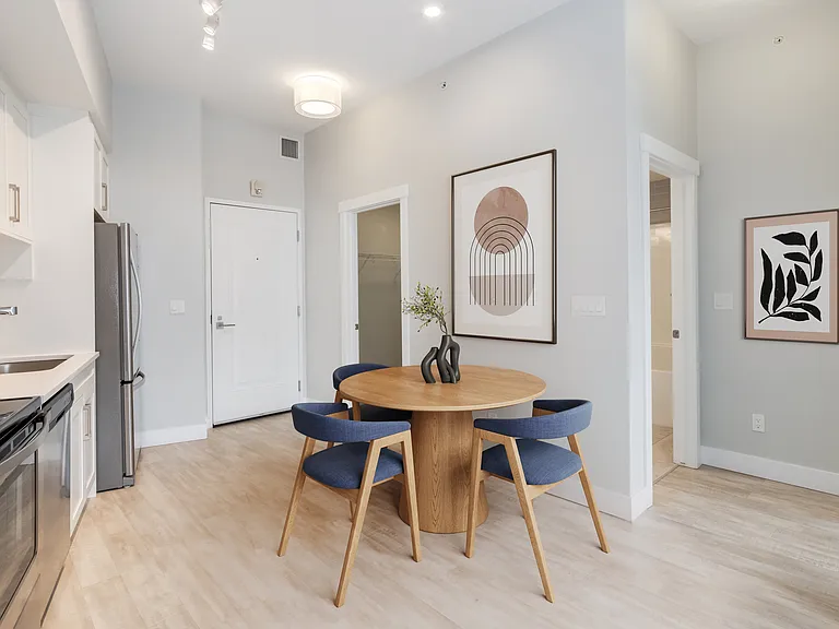 370 Quarry Way SE — Photo 10