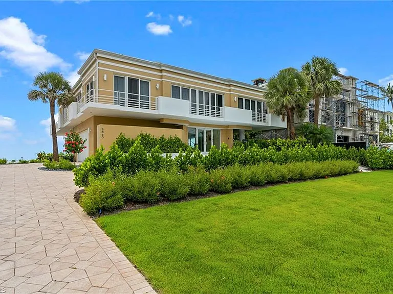 3860 Gordon Dr — Photo 4
