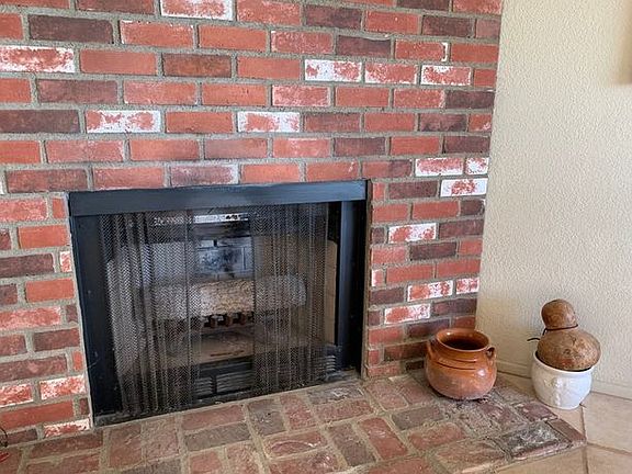 3rd image of 841 Elyria Dr