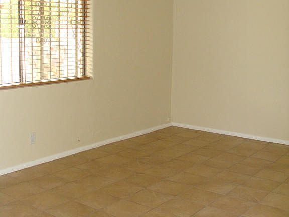 4th image of 3241 E Halcyon Pl
