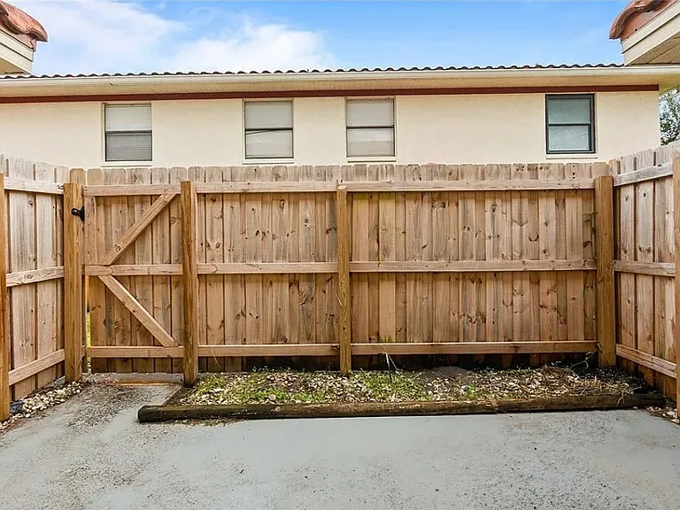 6299 River Run Pl — Photo 6