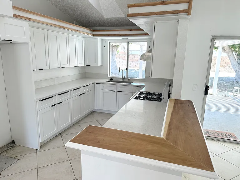 28821 Avenida Duquesa — Photo 6
