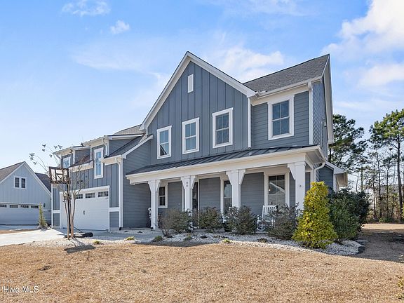 3rd image of 80 Radiance Way