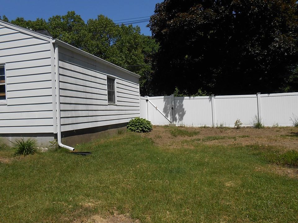 493 Prospect St, Chicopee, MA 01020 Zillow