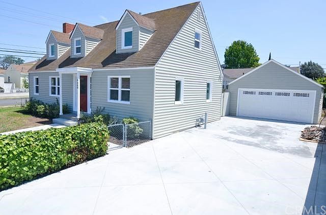 1st image of 4608 W 134th St