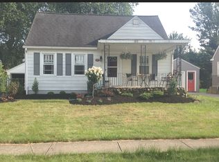 29 Sherwood Ave, Hamburg, NY 14075