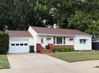 1213 East St, Oskaloosa, IA 52577