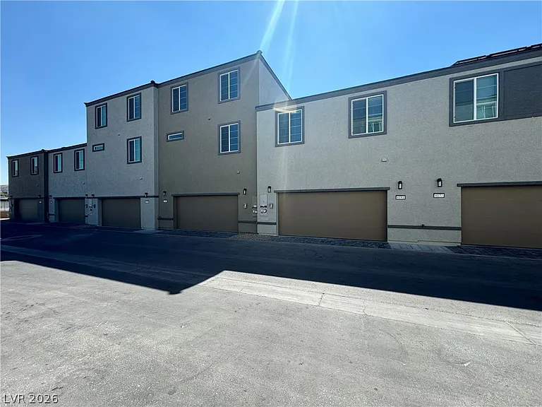 6181 Garden Crest St — Photo 2
