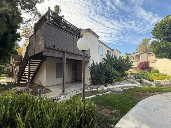 1466 Cabrillo Park Dr, Santa Ana, CA 92701