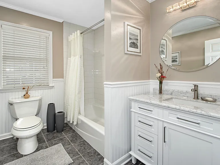 130 Wappanocca Ave — Photo 9