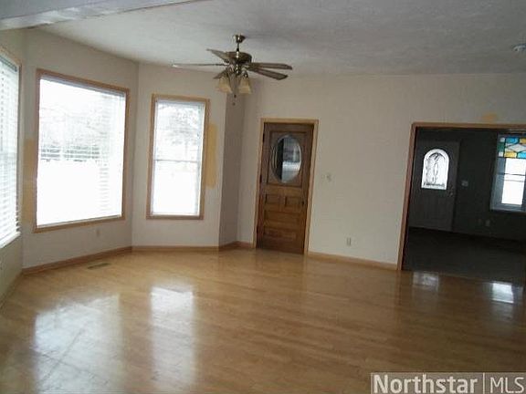5th image of 425 W Main Street