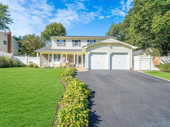 59 Sycamore Avenue, Lake Grove, NY 11755
