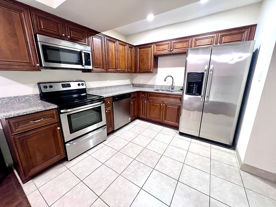 1st image of 5340 Palmyra Ct