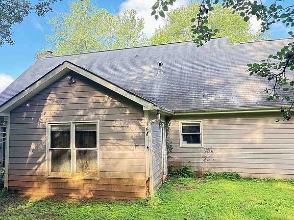 5th image of 1407 Bailey Ct SW