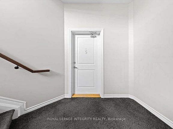 3rd image of 100 Prestige Cir #5