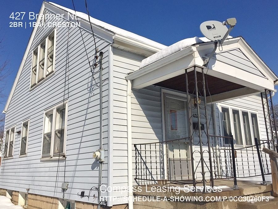 1st image of 427 Brenner St NE
