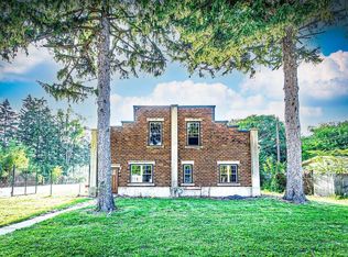 1503 Valparaiso St, Valparaiso, IN 46383