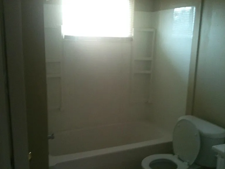 820 Clyde Ave — Photo 5
