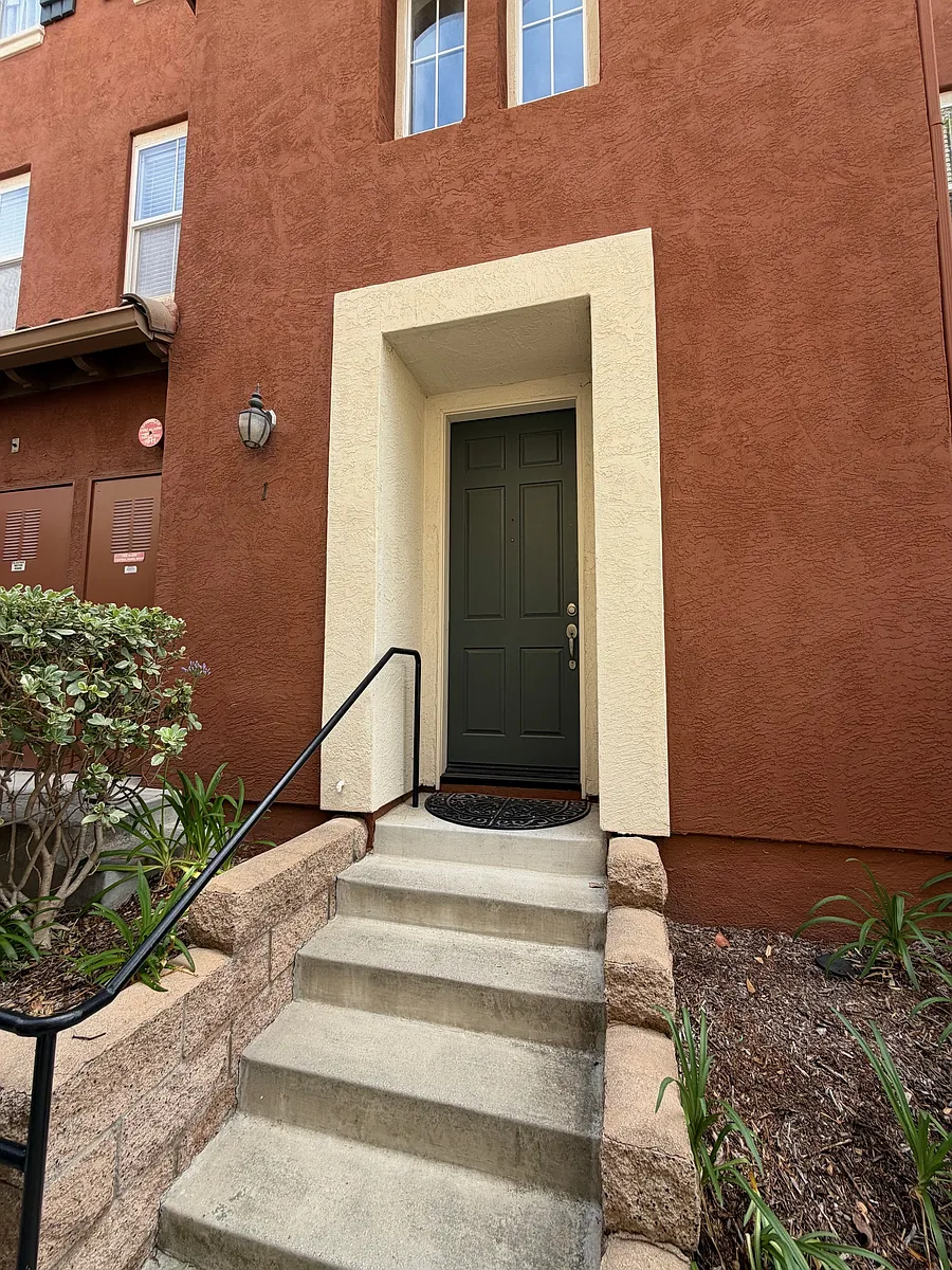 Building Photo - 7890 Via Montebello #1