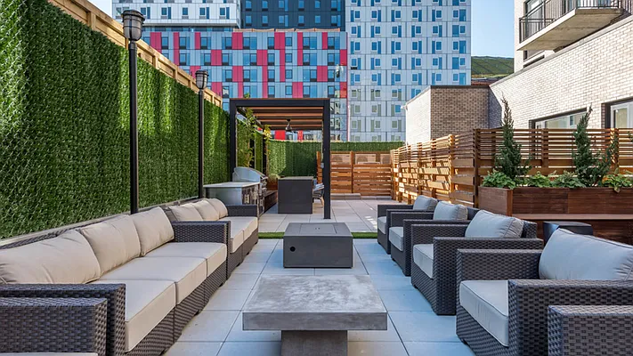 Rented by Nooklyn NYC LLC | media 62