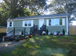 45 Littlefield Rd, Warwick, RI 02818