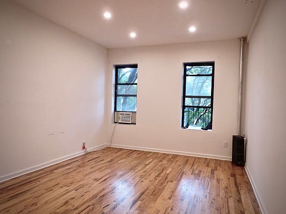 2nd image of 446 Saint Johns Pl #3E