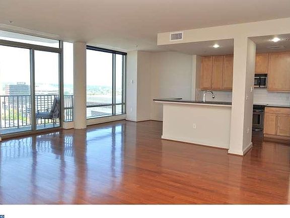 3rd image of 105 Christina Landing Dr APT 2302