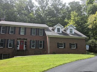 127 Hillside Ln, Jefferson, NC --