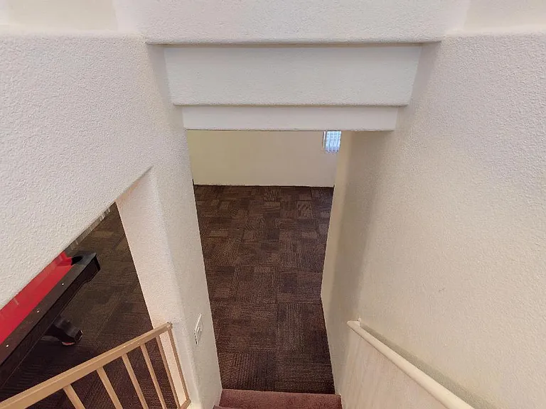8805 Claystone Ct — Photo 18