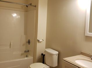 1017 Oneida St, Fort Wayne, IN 46805