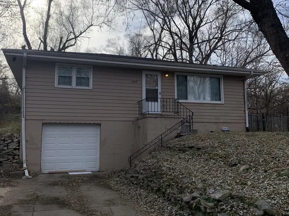 4239 Redick Ave, Omaha, NE 68112